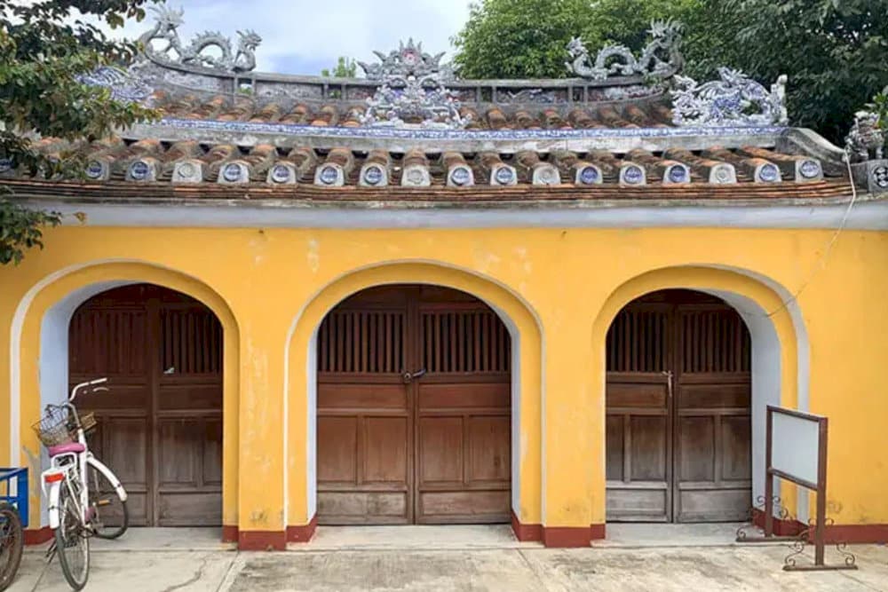 The Whale Temple honors the whale as a protector of fishermen, showcasing the islanders' deep respect for the sea